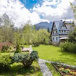 Z Widokiem Na Giewont ザコパネ